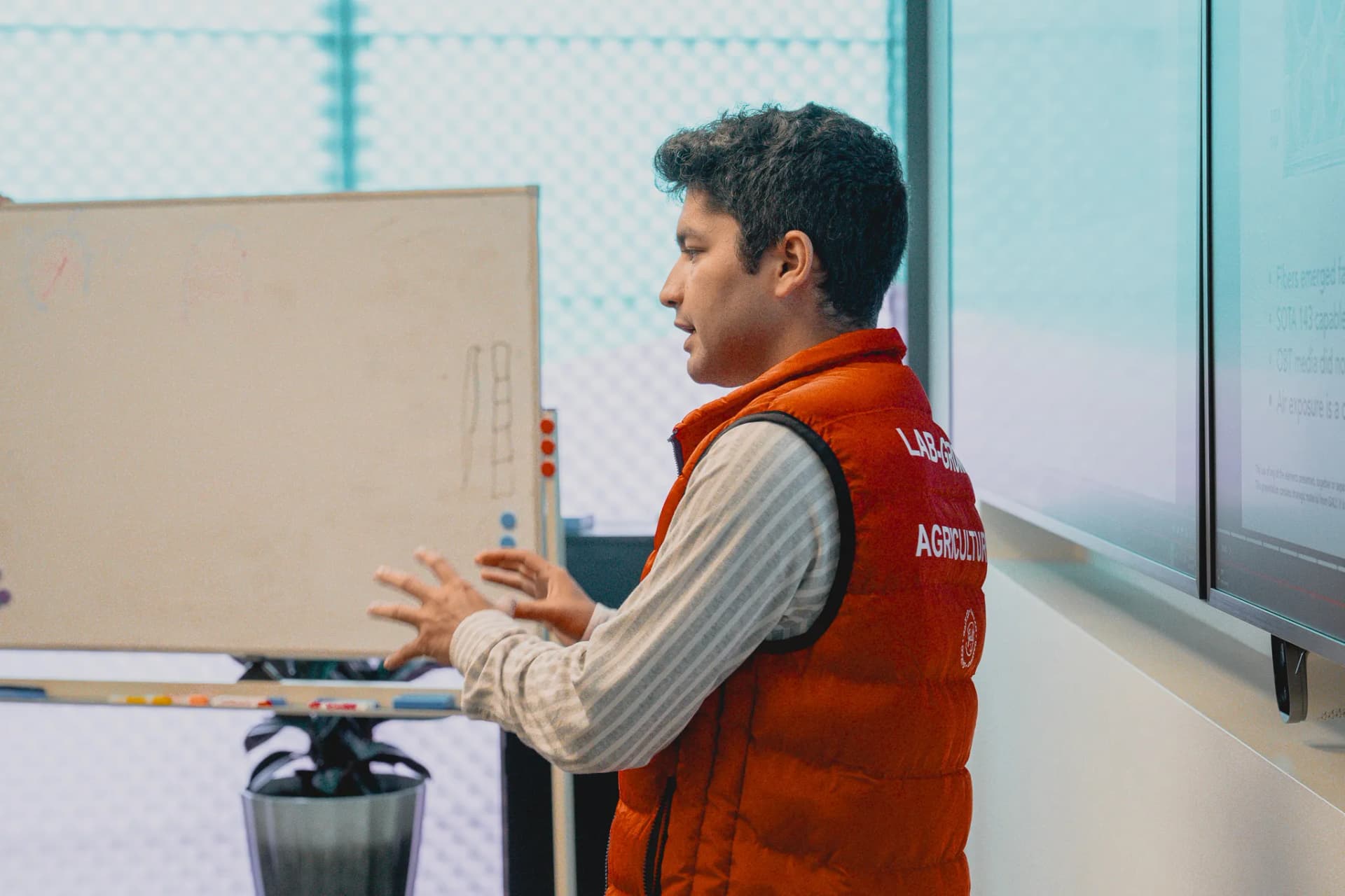 Anat Tewari speaking at GALY